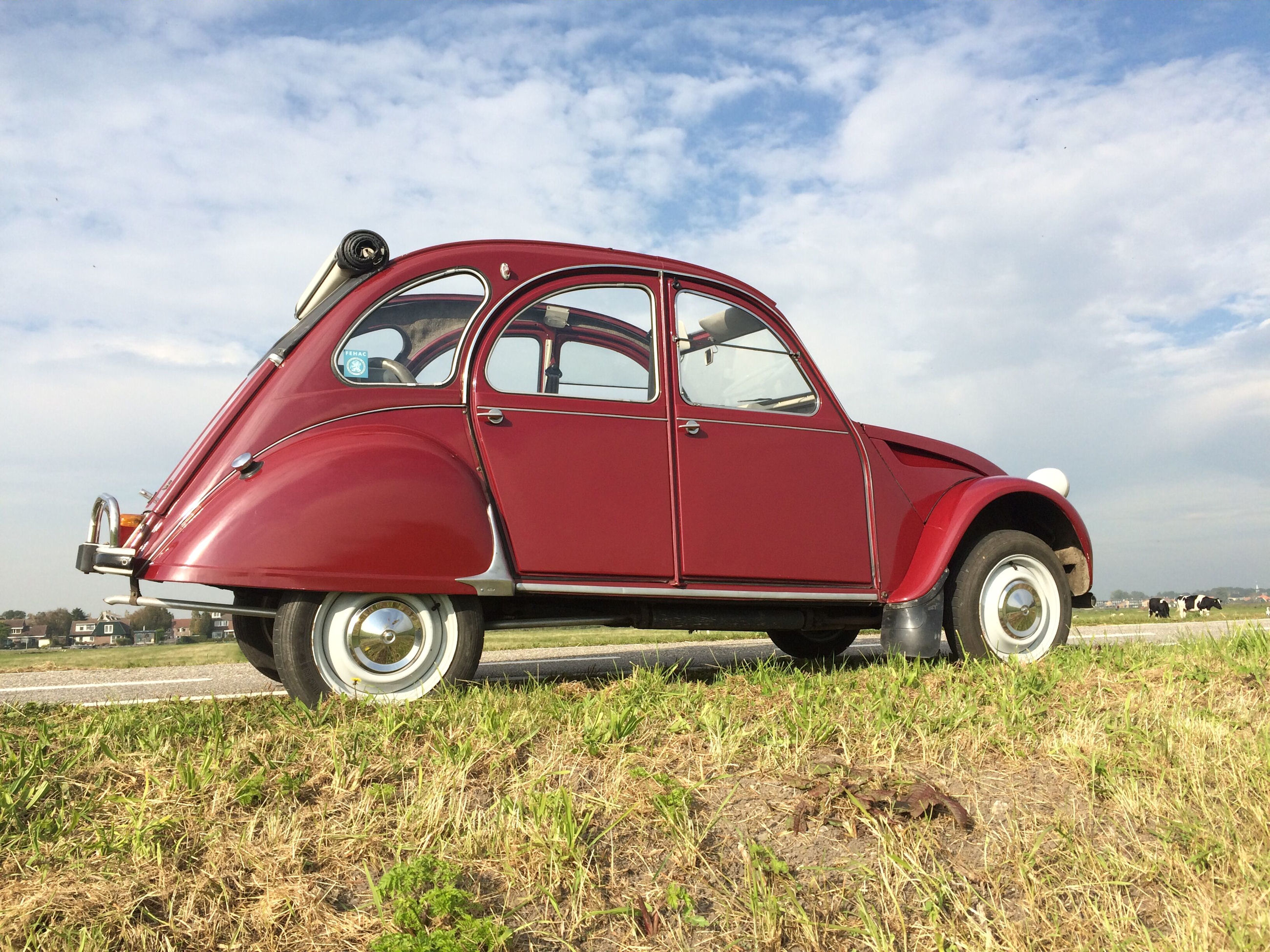 AZAM 6 met nieuwe eigenares | 2CVgarage » 2CVgarage