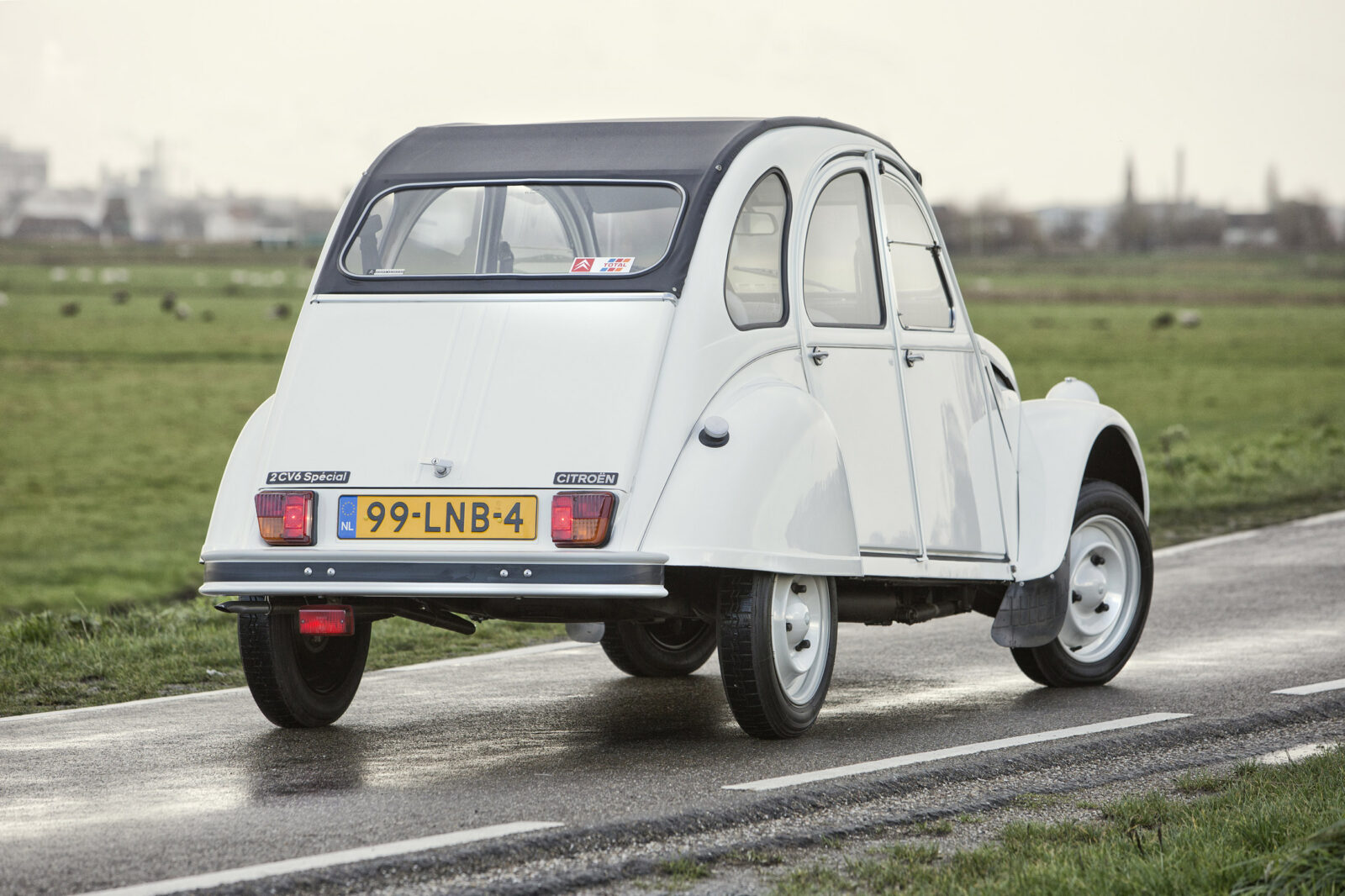 2cv6 Spécial