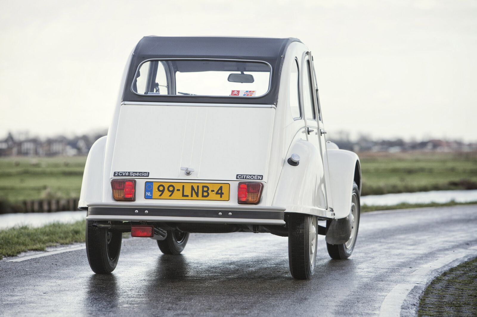 2cv6 Spécial