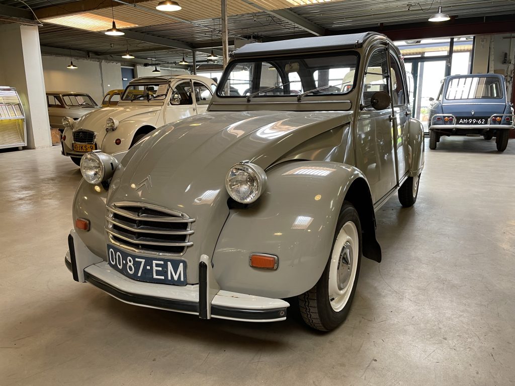2CV Garage
