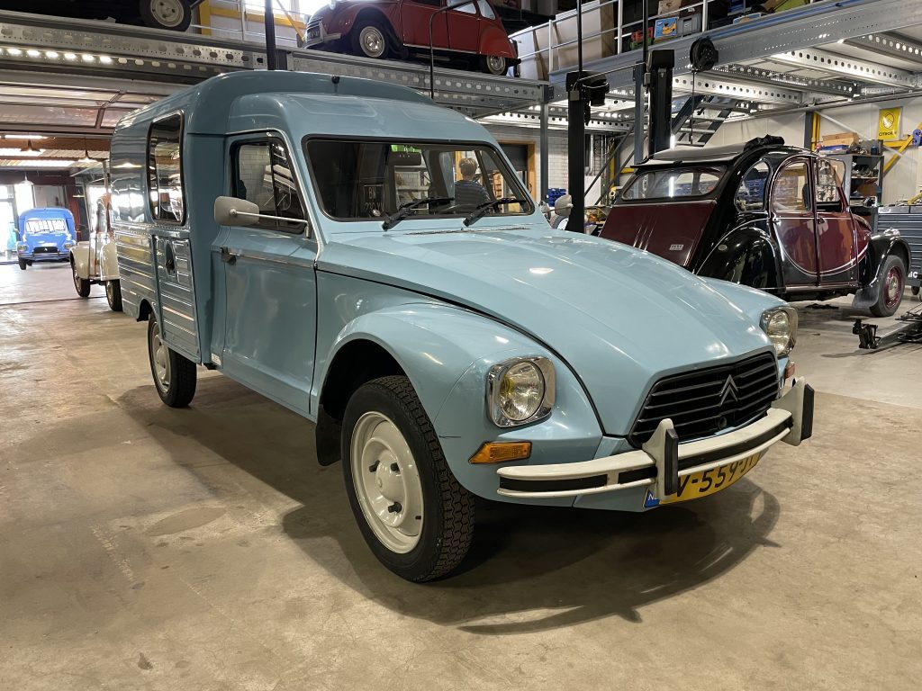 2CV Garage
