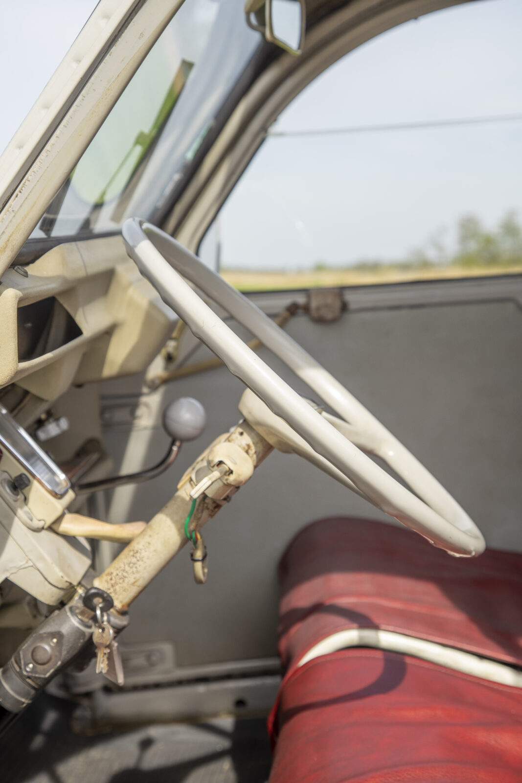 Citroën AK 350 te koop - detail interieur