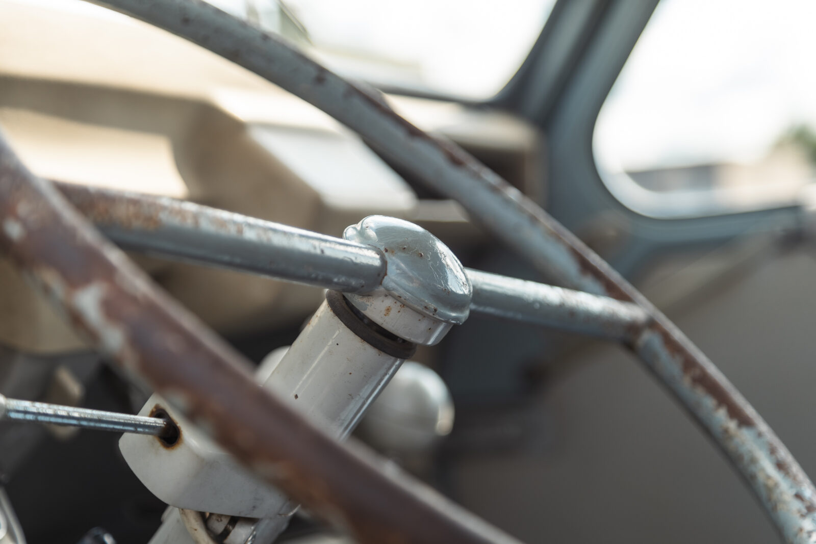 AK 350 (1968) te koop - interieur stuurwiel