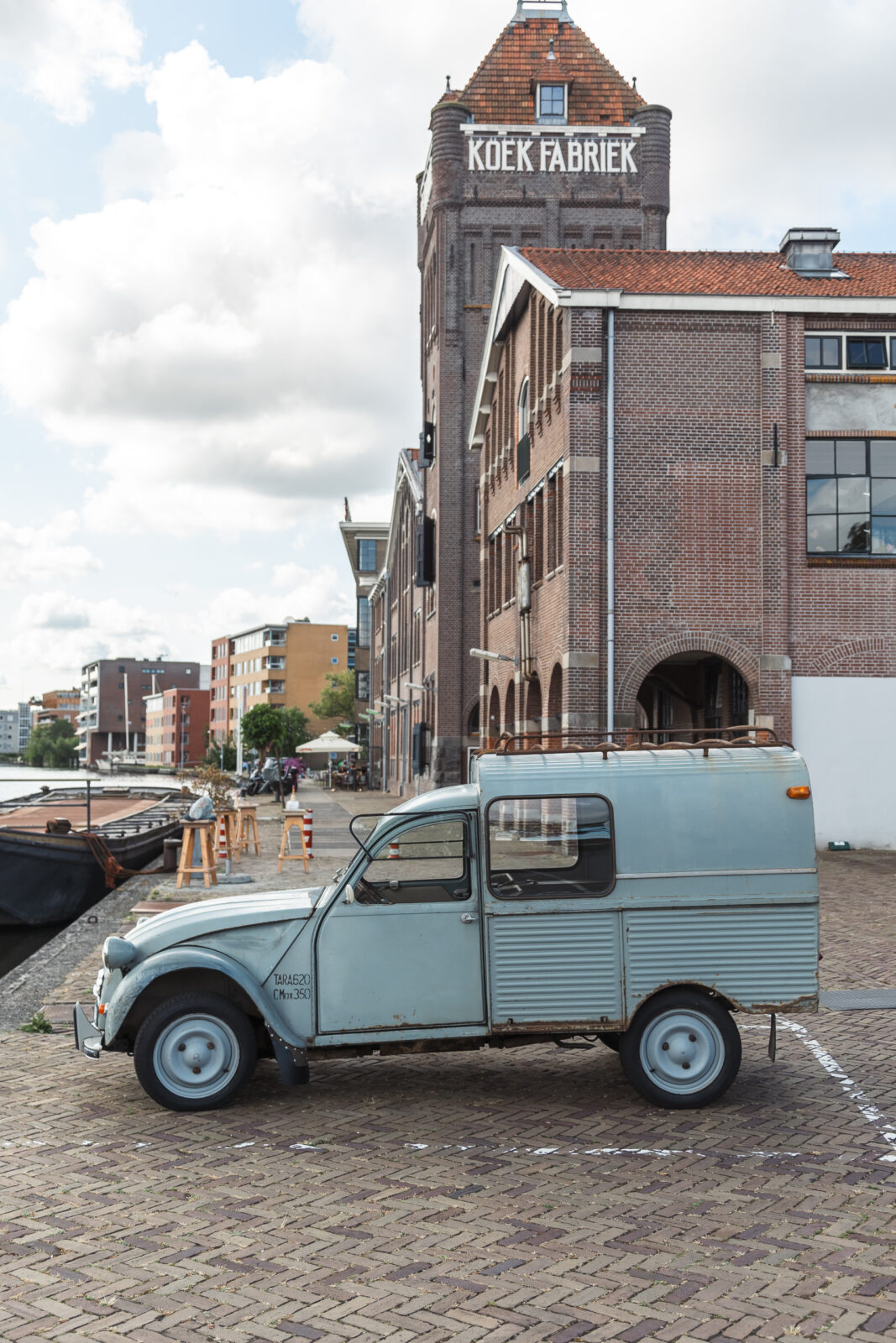AK 350 (1968) te koop - zijkant