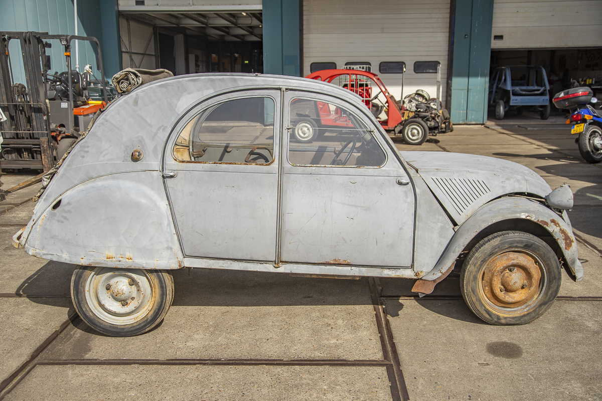 2cv A (1952) For sale - right side view