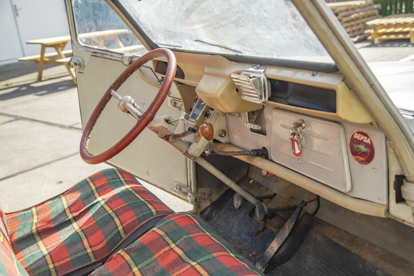 AZU (1966) For sale - front seats interior