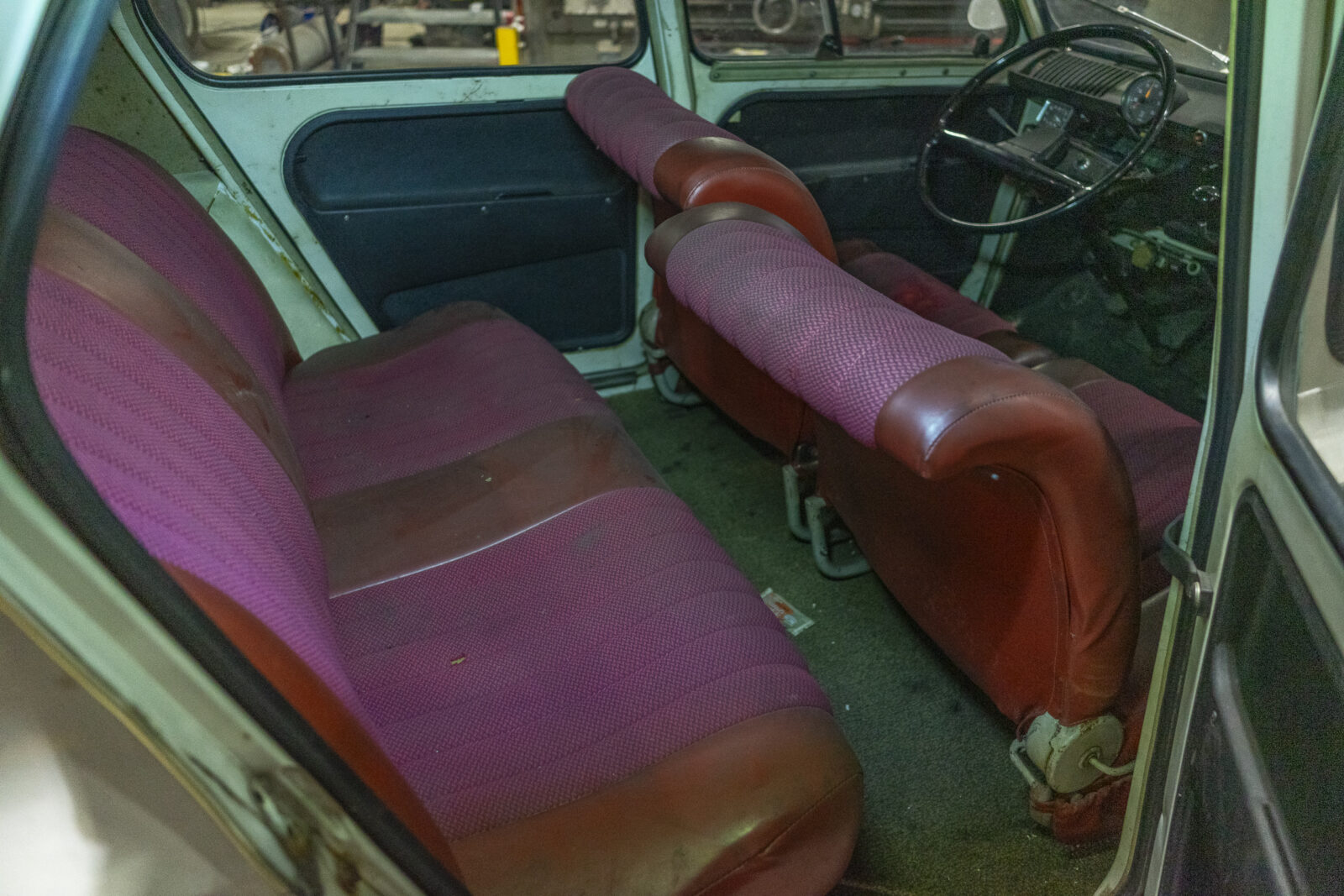 Dyane 6 (1968) For sale - rear seat interior