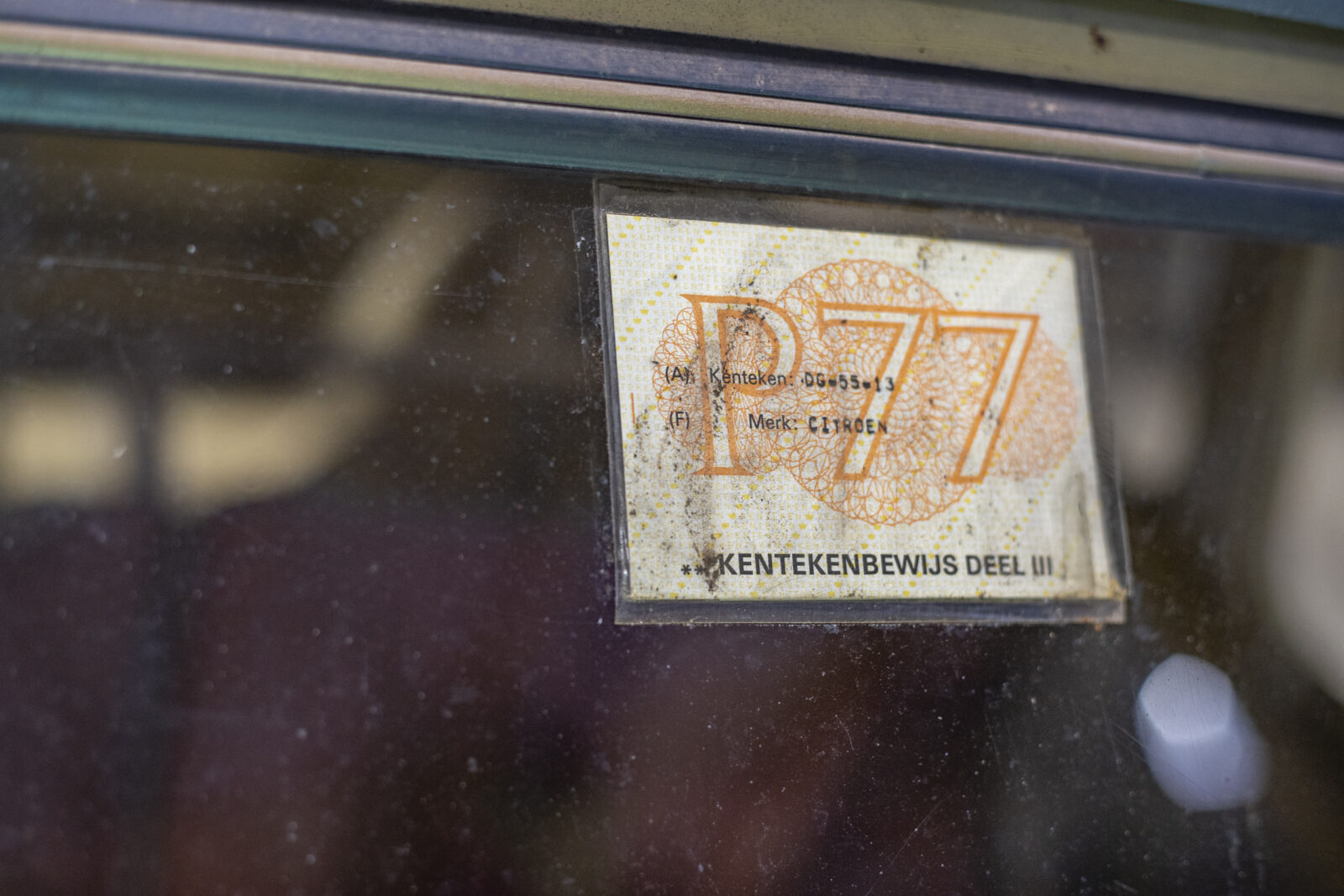 2cv AZ (1960) For sale - windshield sticker closeup